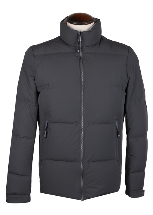 Серая куртка с воротником-стойкой