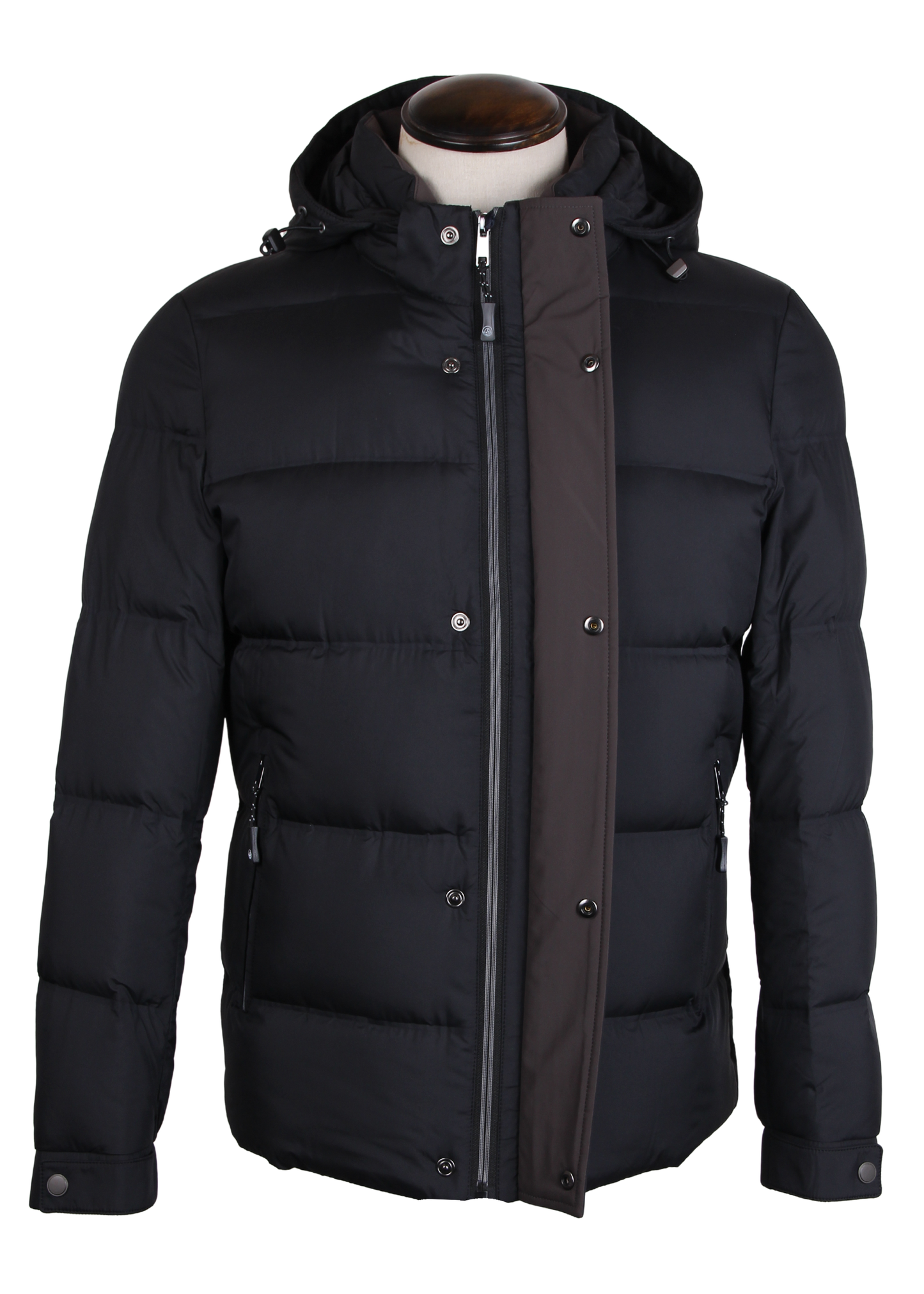 Классическая черная мужская куртка